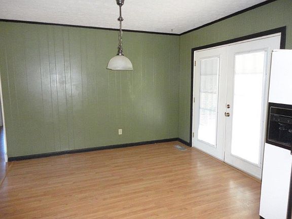 4th image of 107 Antler Dr