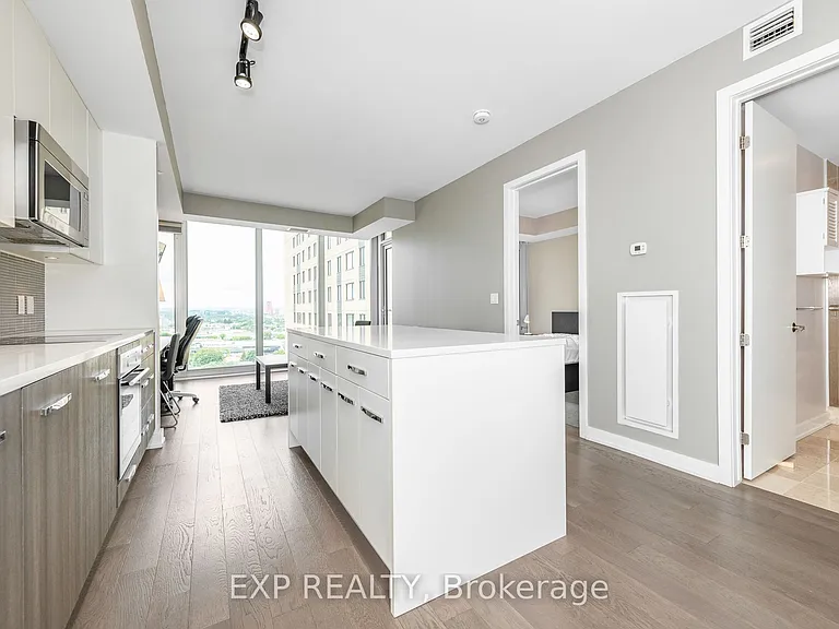 111 Champagne Ave S #1505 — Photo 8