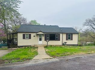 121 Cardot St, East Alton, IL 62024