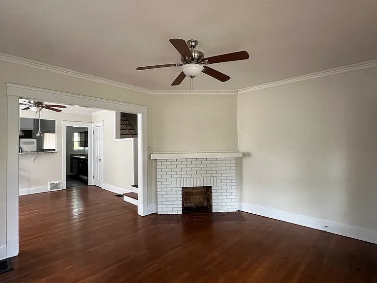 1672 Belmar Rd — Photo 6