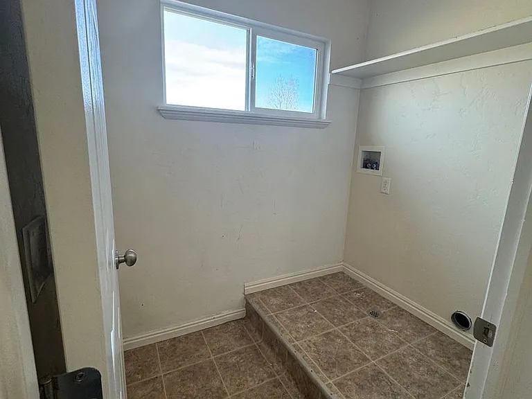 1385 S 675 E — Photo 22