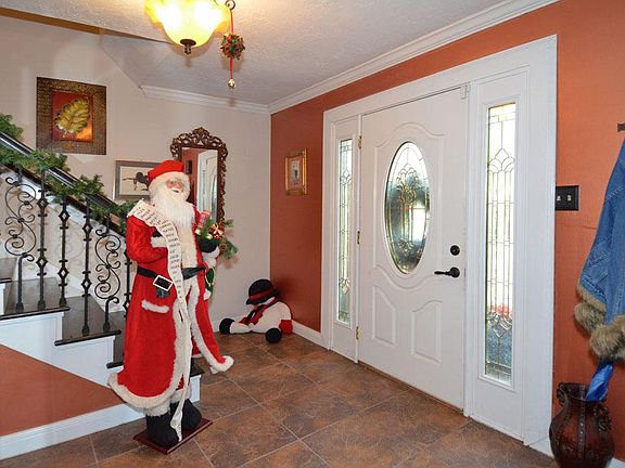 2nd image of 2711 Sandy Lake Dr