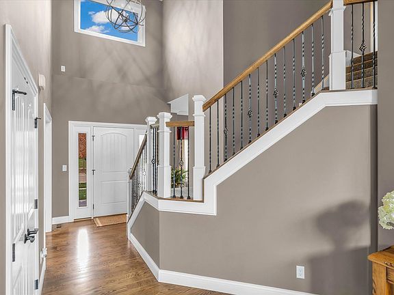5th image of 1608 Briarwood Ln