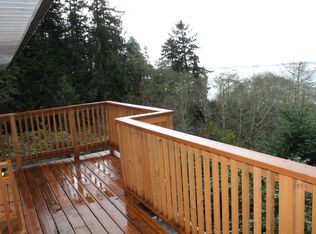 11 Harborview Ct, Hoquiam, WA 98550