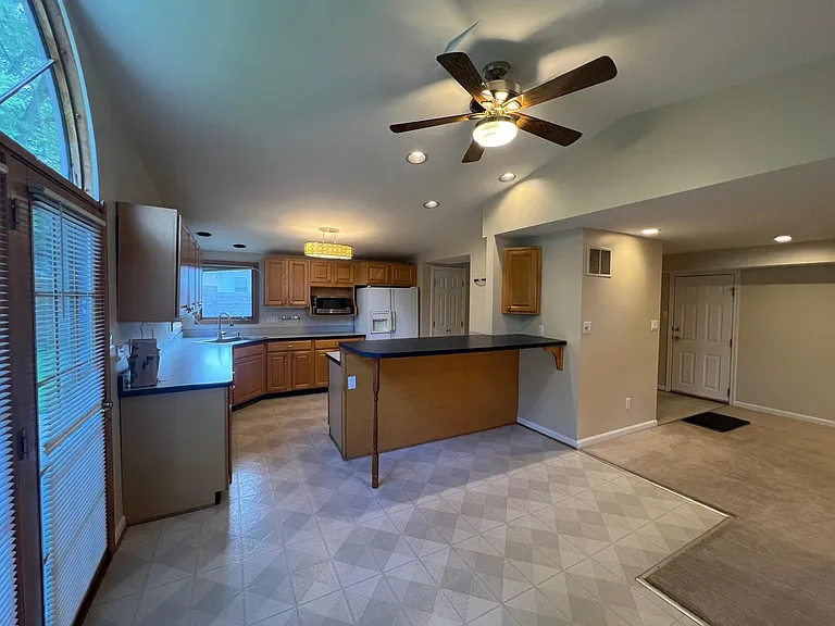 5 Madison Mills Ct — Photo 3