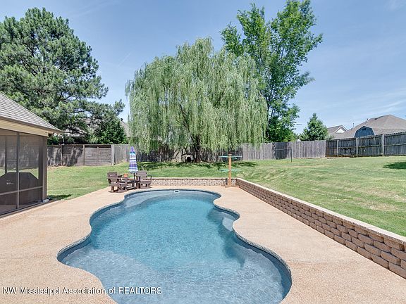 2nd image of 4350 Chalice Dr