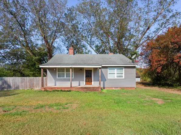 8877 Eastaboga Rd, Eastaboga, AL 36260