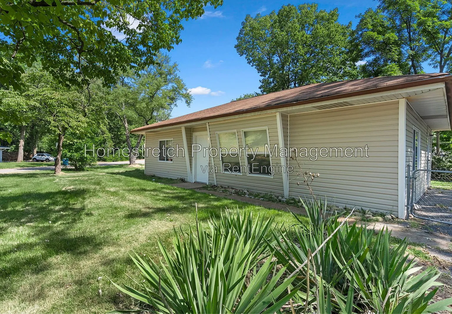 3 bed, 1.0 bath, 960 sqft, $1,495 — Photo 4