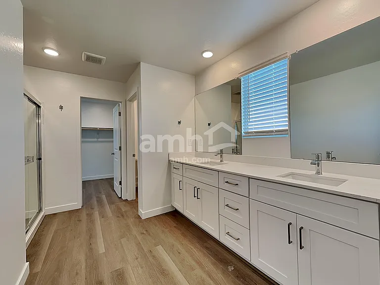 4536 S 98th Ln — Photo 13