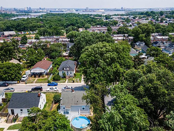 4th image of 113 W Hilltop Rd