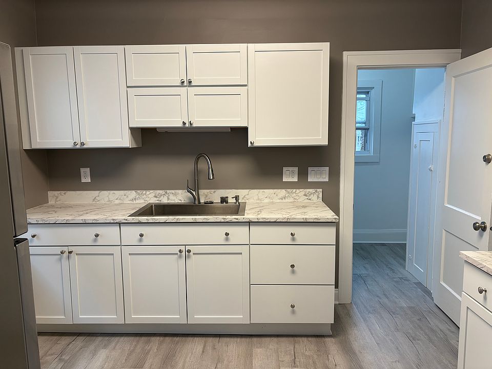 1st image of 1644 Warren Rd APT 1