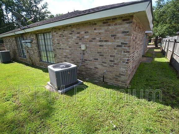5th image of 1143 Willow Creek Dr