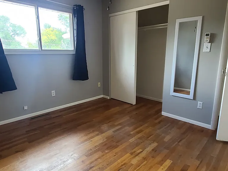 723 Kingsley Dr — Photo 5