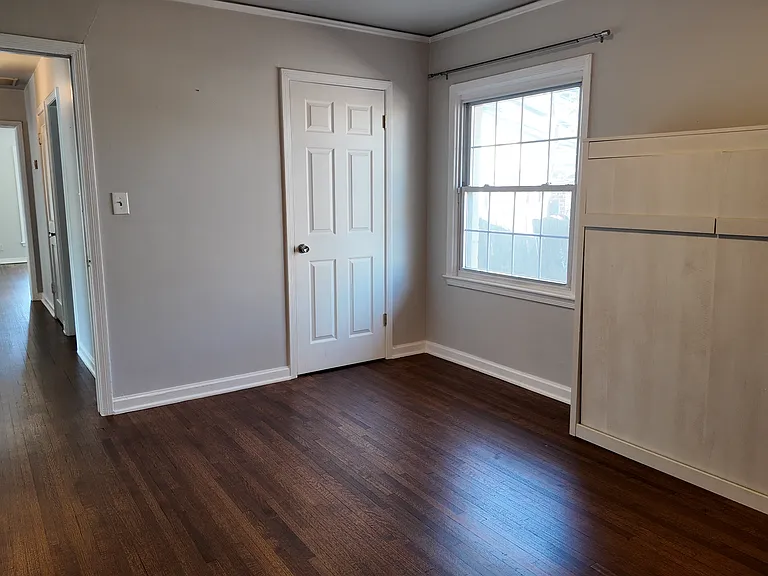 1251 E 31st Ct — Photo 33