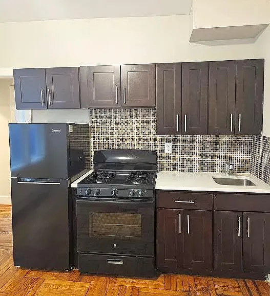 901 Bergen St #3 — Photo 1