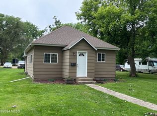 210 S Kansas St, Clark, SD 57225