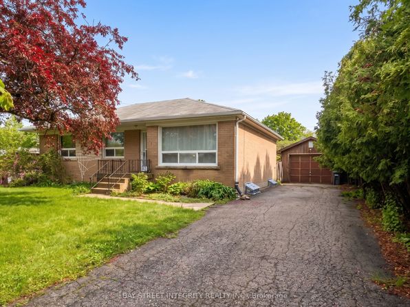 505 Sandmere Pl, Oakville, ON L6L 4G5