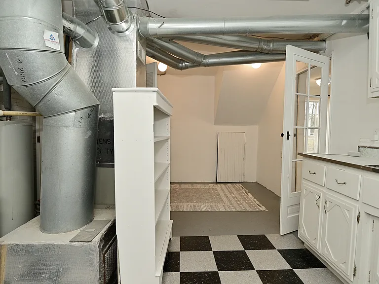 3775 E Thompson Rd — Photo 16
