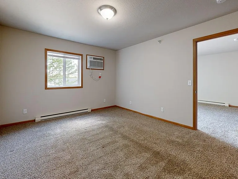 Fox Run Apartments — Photo 21