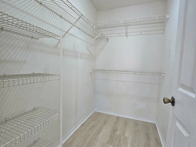 Closet 2nd bedroom