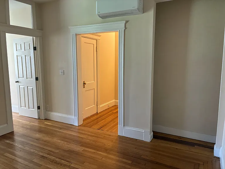 32 Park Vale Ave #3 — Photo 3