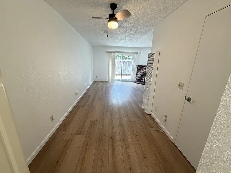 10401 Shaw St #602 — Photo 12