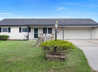 3 Saint Paul Ct, O'Fallon, MO 63366