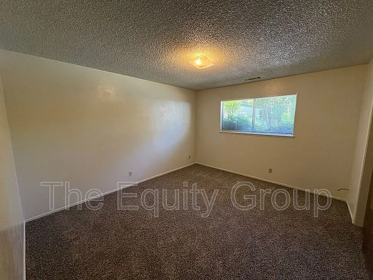 3924 W Hillsdale Ct — Photo 9
