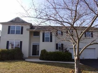 13 Hannah Lee Rd, Barnegat, NJ 08005