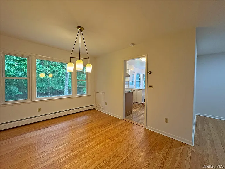 21 Young Rd — Photo 10