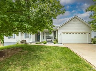 306 Grand Oaks Ct, Wentzville, MO 63385