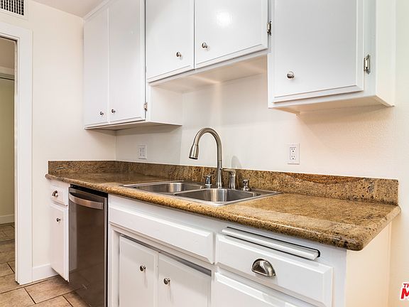 4th image of 4524 Tujunga Ave APT 4