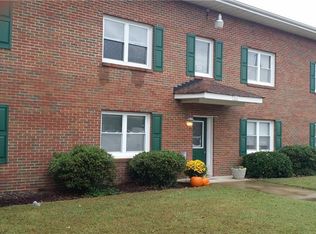 9631 9th View St APT 1, Norfolk, VA 23503