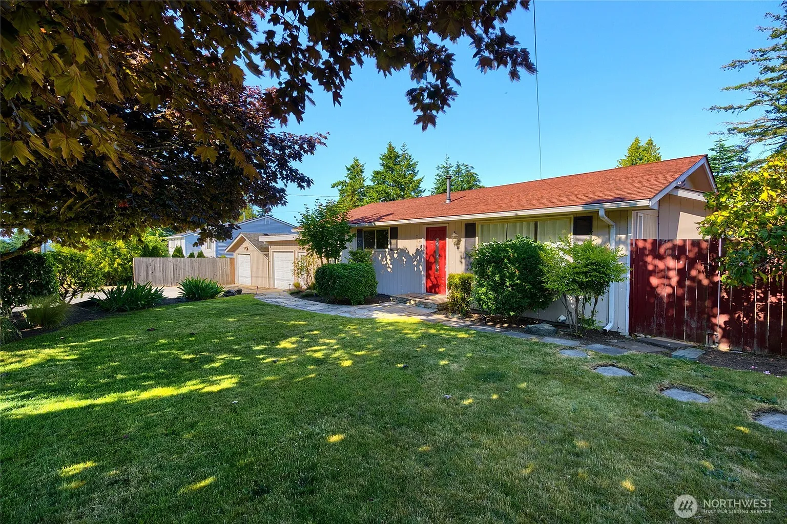 2317 D Avenue photo 1