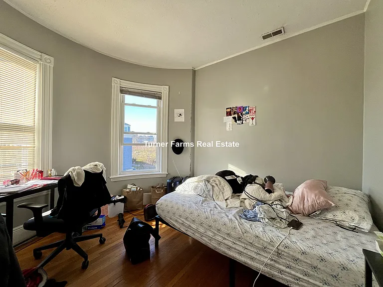 122 Calumet St #3 — Photo 4