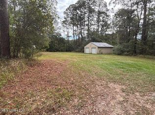 14832 Hillside Dr, Vancleave, MS 39565