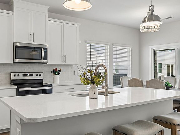 4th image of 3509 Mathewson Way