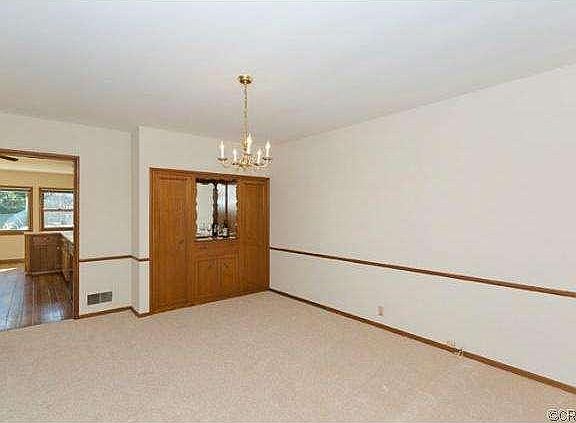 5th image of 2407 N Olive Ln