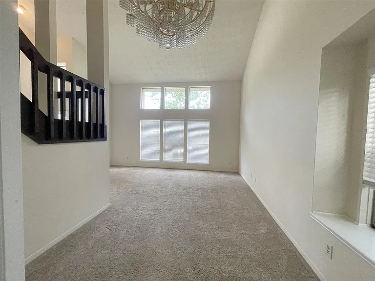 1907 Liberty Point Ln — Photo 7