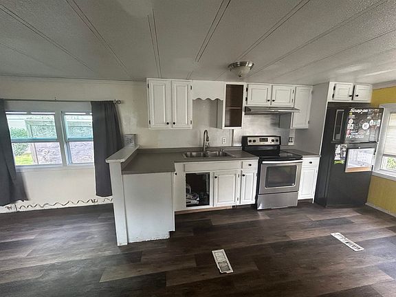 2nd image of 73 Crystal Springs Way