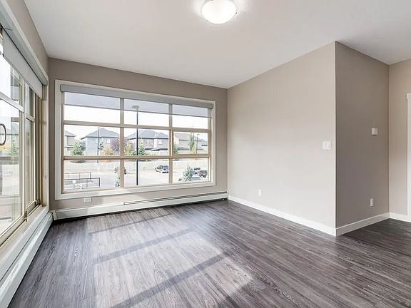 2nd image of 1104 Windermere Way SW #1041909