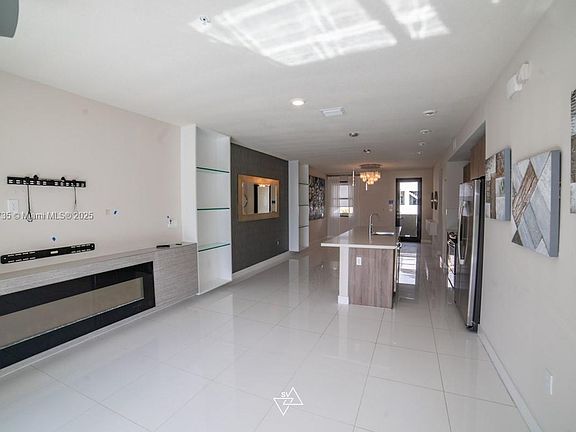 4th image of 7805 NW 104th Ave APT 21