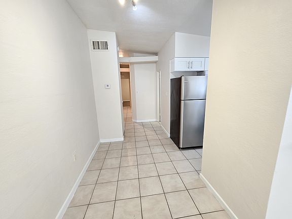 2nd image of 2611 Marble Ave
