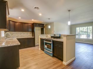 7427 Larkspur Ln, Stockton, CA 95207