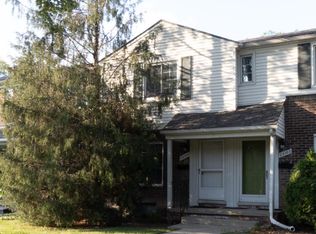 23105 Arthur Ct, Saint Clair Shores, MI 48080