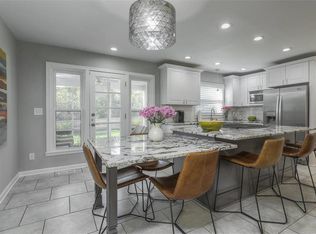 2513 W 79th Ter, Prairie Village, KS 66208