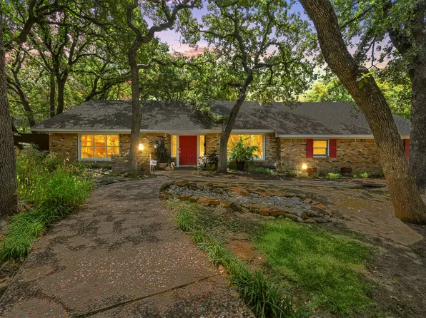 5800 Azteca Dr, Fort Worth, TX 76112