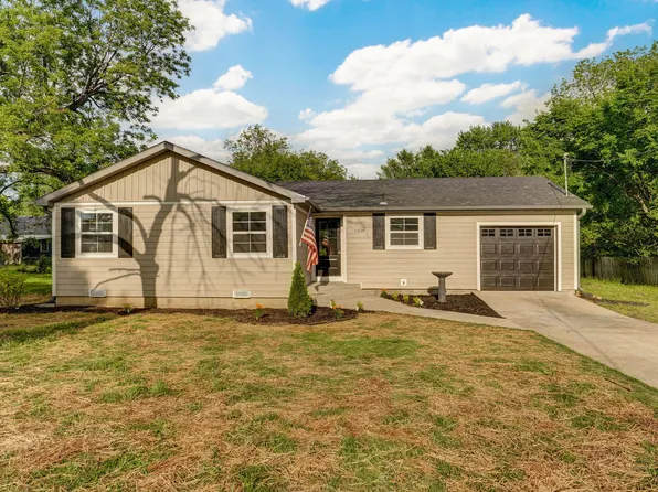 1336 N Farmer Avenue, Springfield, MO 65802