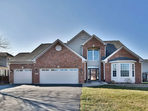 1903 Moraine Rd, Bolingbrook, IL 60490