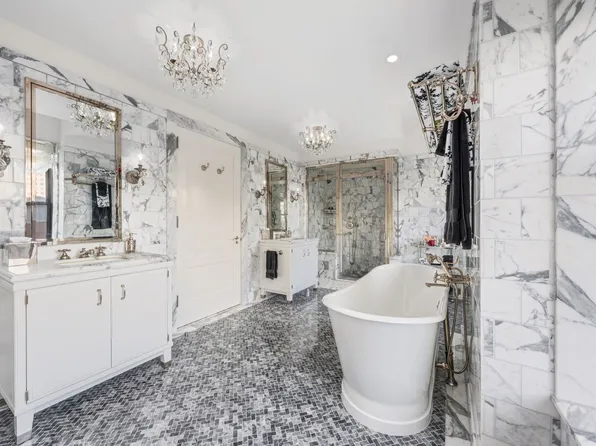 150 West 12th Street image 7 of 37